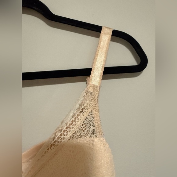 Chantelle Festivite Plunge Underwire Lace Bra Size 36DDD NWT C36820 - Picture 5 of 12